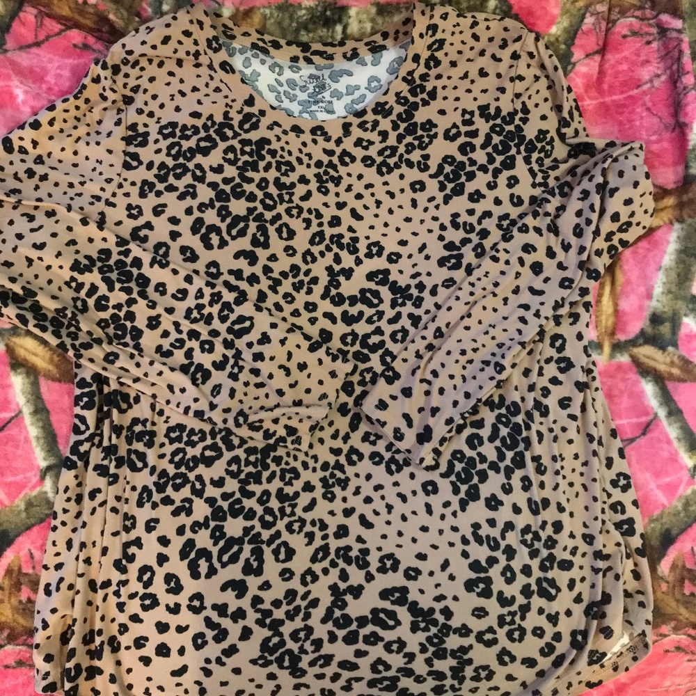 Cheetah Print quarter long sleeve shirt